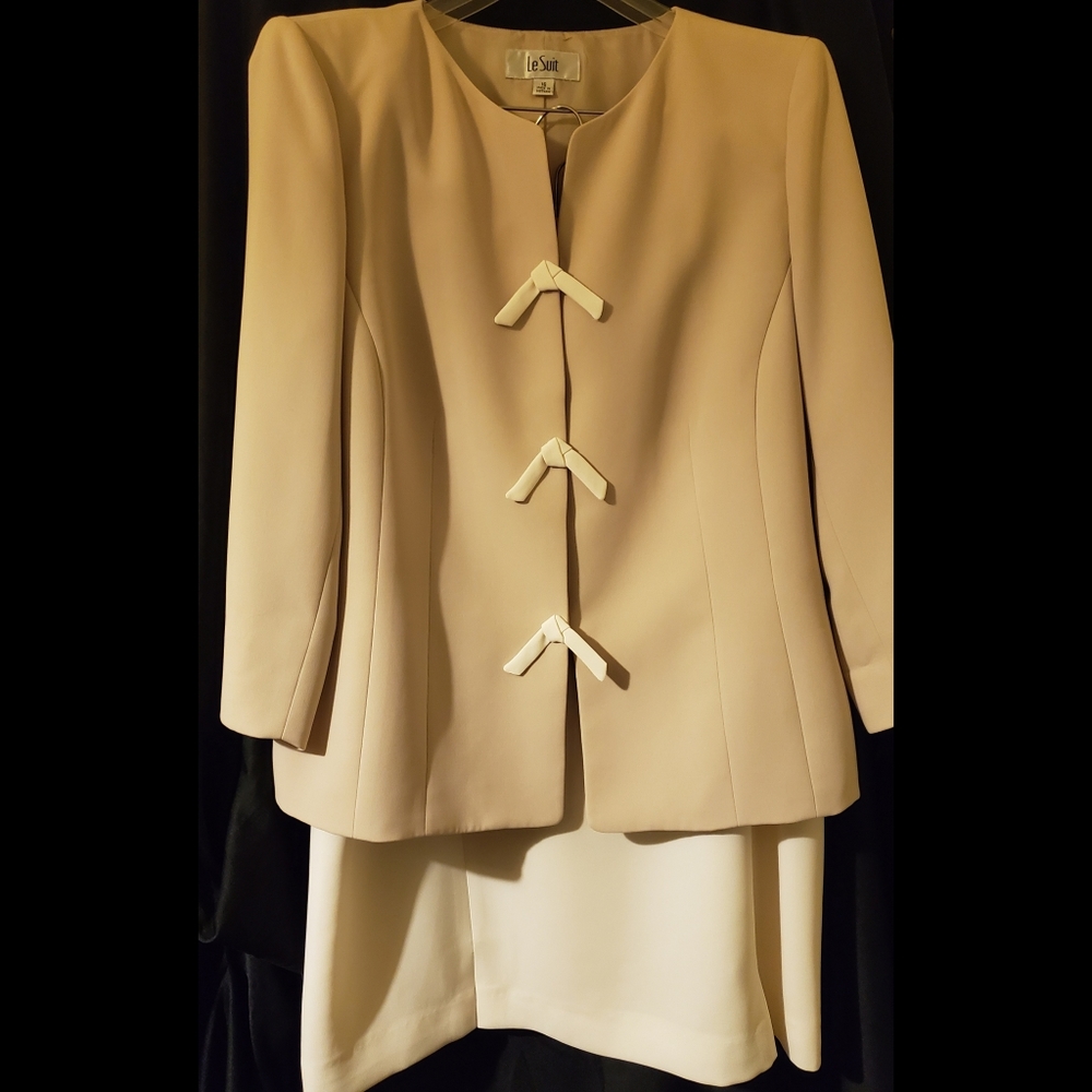 Le Suit Polyester Skirt and Jacket Suit SZ 16